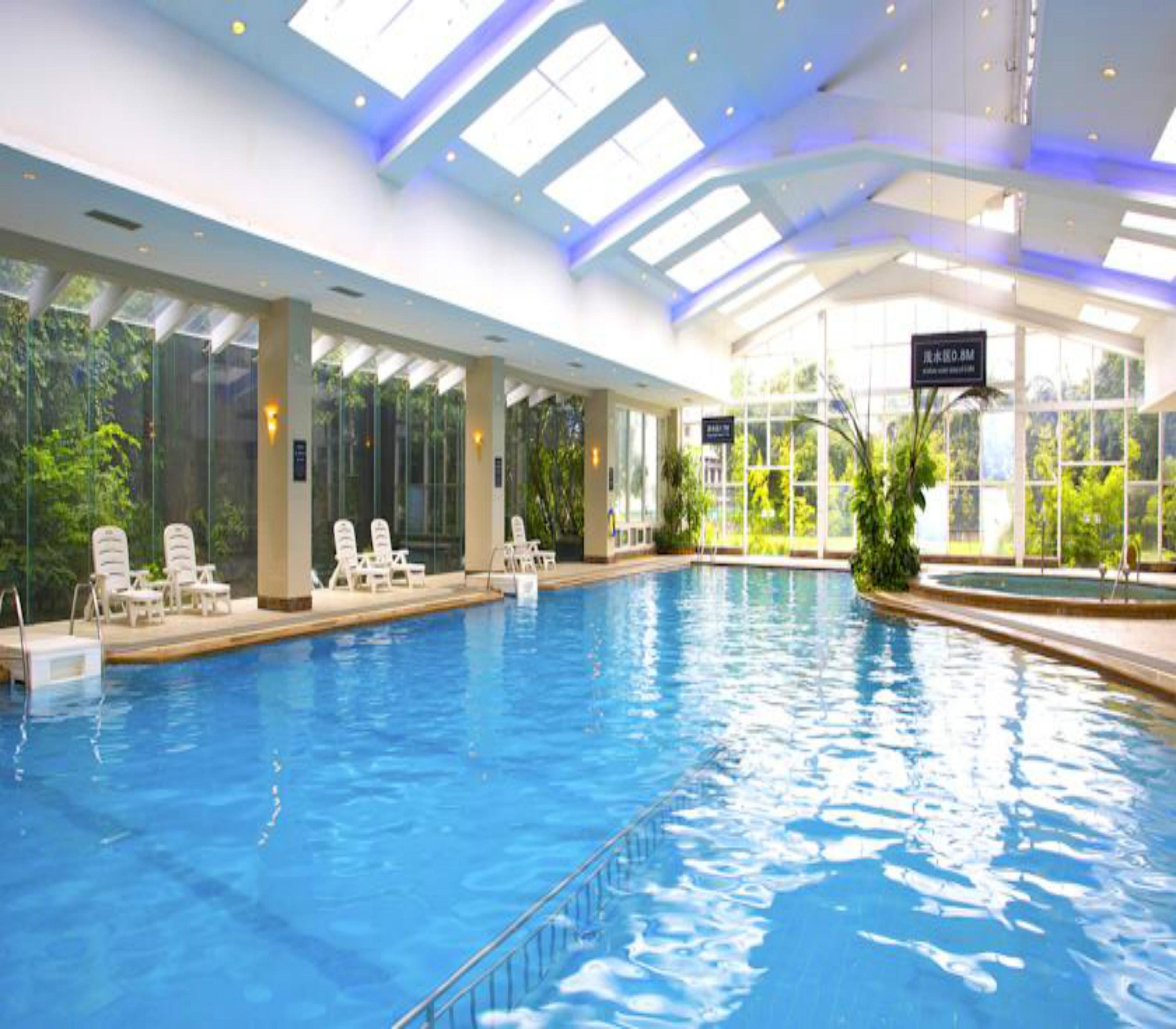 C&d Hotel-free Welcome Snacks-oasis Garden Hotel 5*