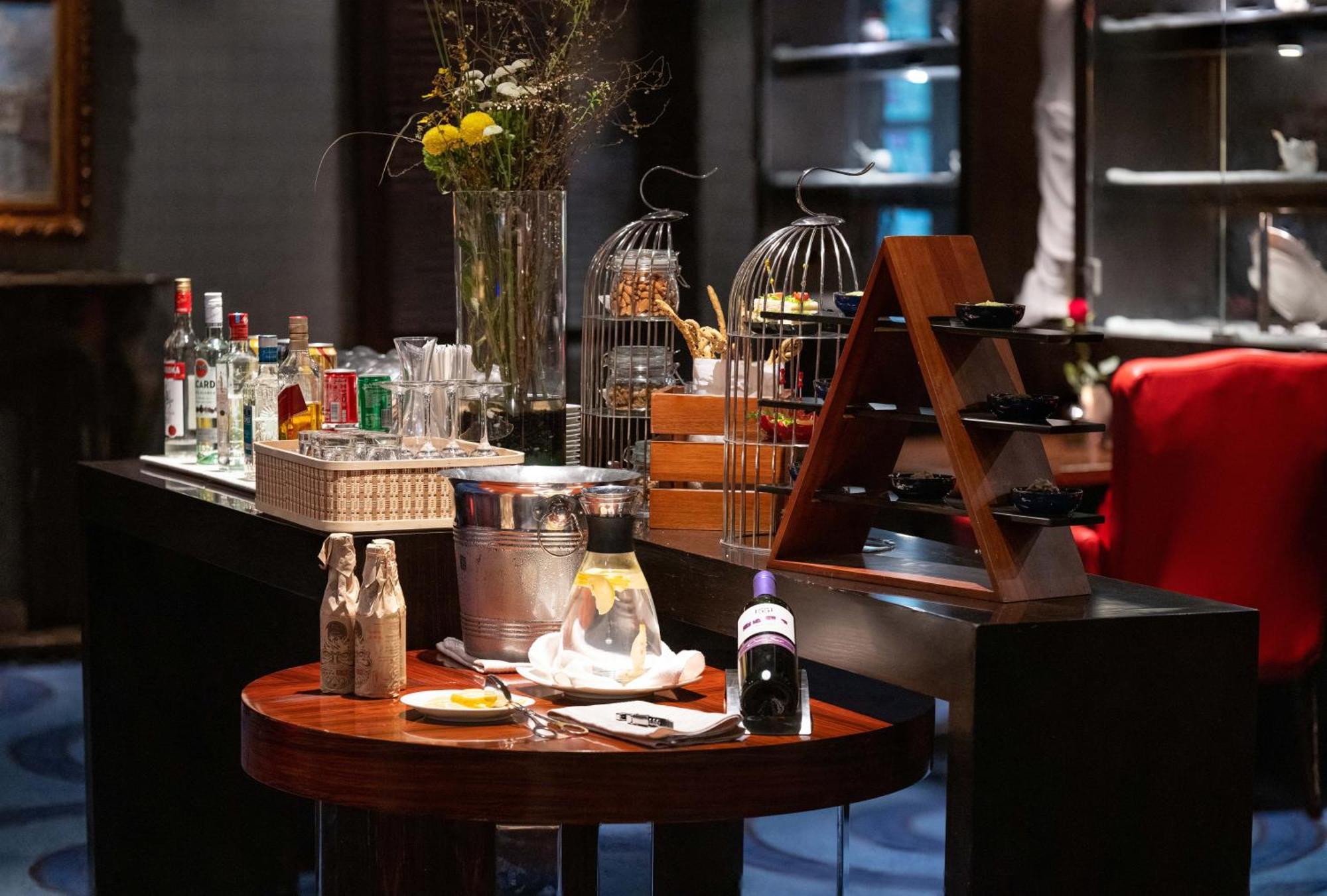 C&d Hotel-free Welcome Snacks-oasis Garden Hotel Xiamen