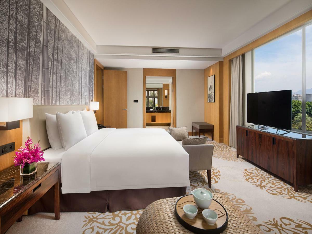 C&d Hotel-free Welcome Snacks-oasis Garden